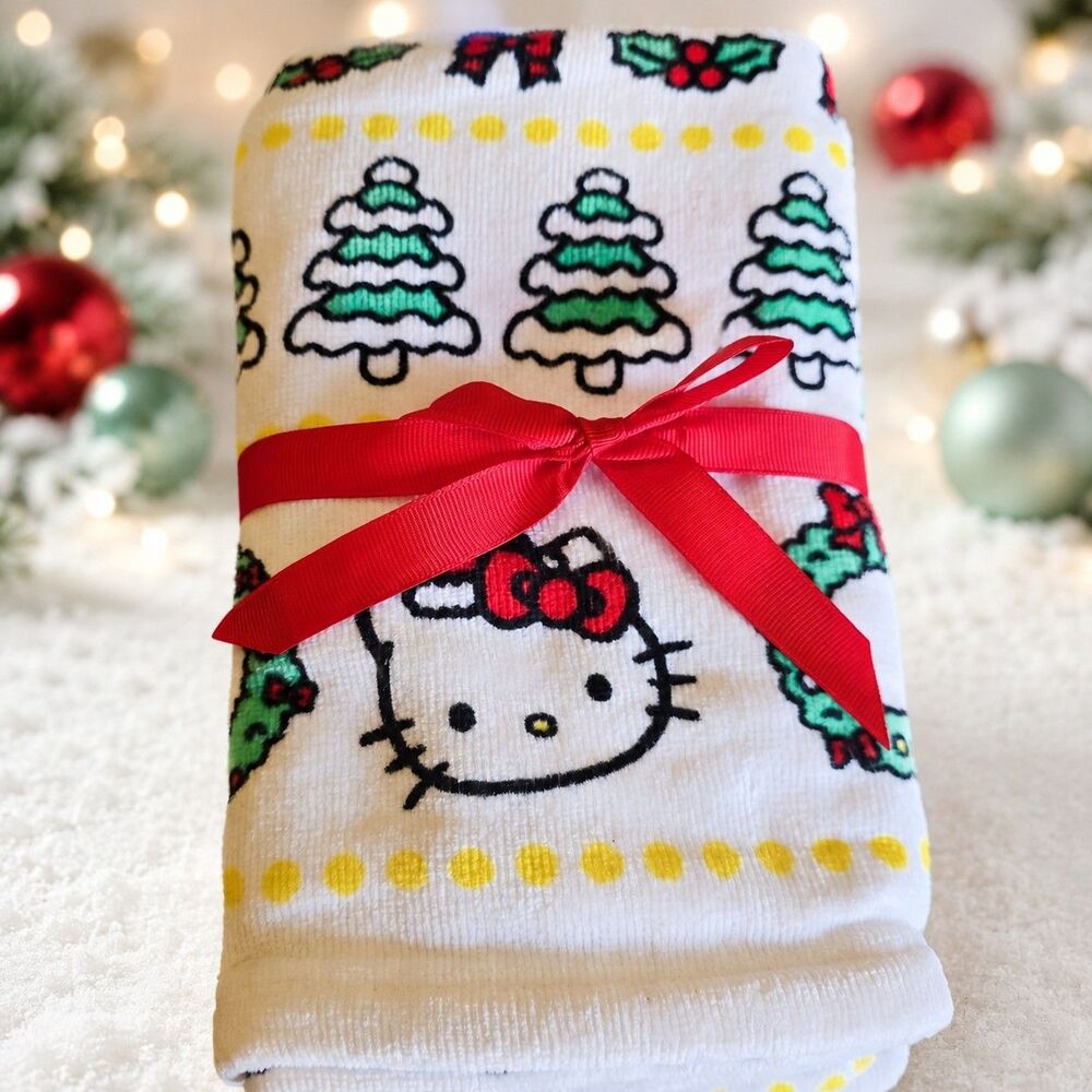 Hello Kitty Christmas Gingerbread Hand Towels 3 Pack 16x28 Cotton NWT Sanrio Cat